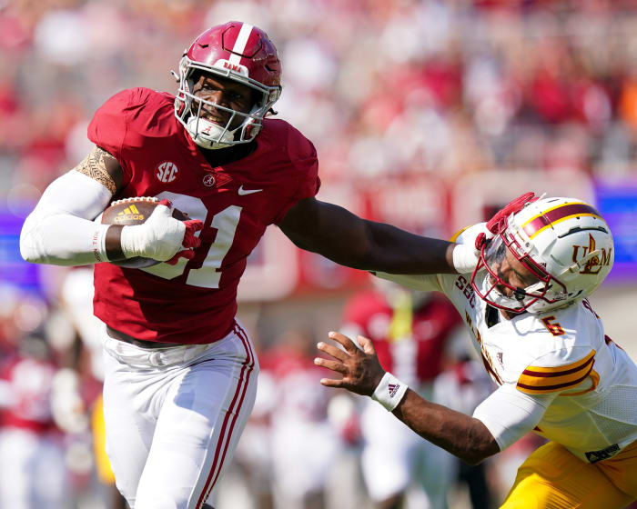 USA; Alabama Crimson Tide linebacker Will Anderson Jr. (31) and Louisiana Monroe Warhawks quarterback Chandler Rogers (6) during the first half at Bryant-Denny Stadium.